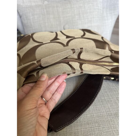 Coach Carly Signature Hobo Bag Brown Sz M Jacquard Shoulder Bag Bronze Hardware - Picture 9 of 13